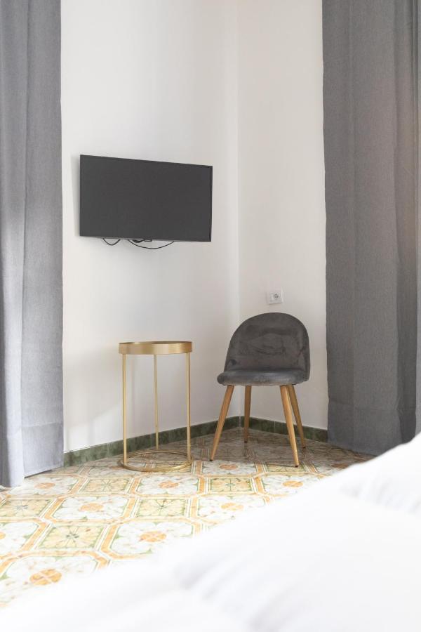Nella'S Carlo III Apartment نابولي المظهر الخارجي الصورة